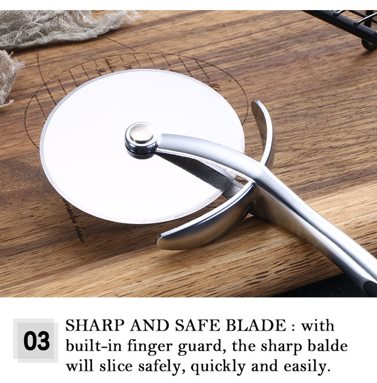 Stainless Steel Pizza Cutter Wheel with Anti-slip Handle